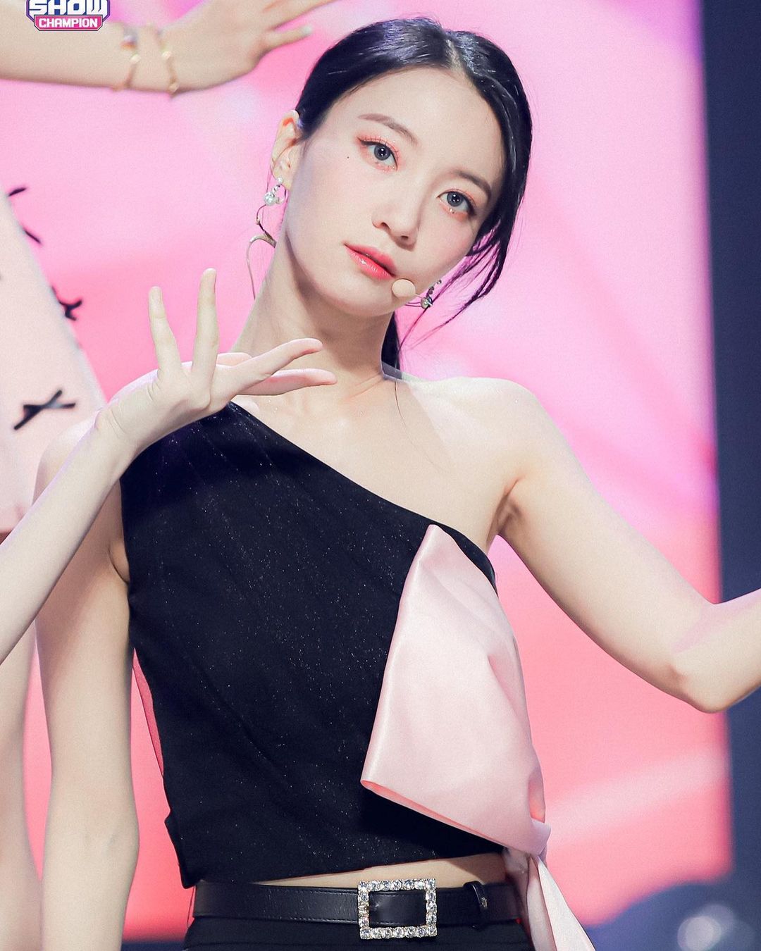 baeyubin_tw_p_Ccav7zKvInD_2.jpg