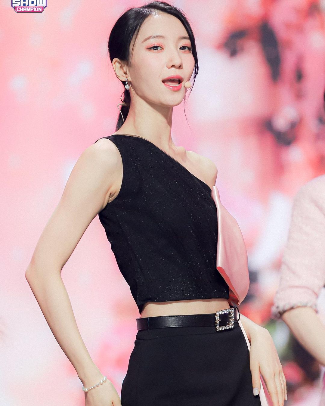 baeyubin_tw_p_Ccav7zKvInD_6.jpg