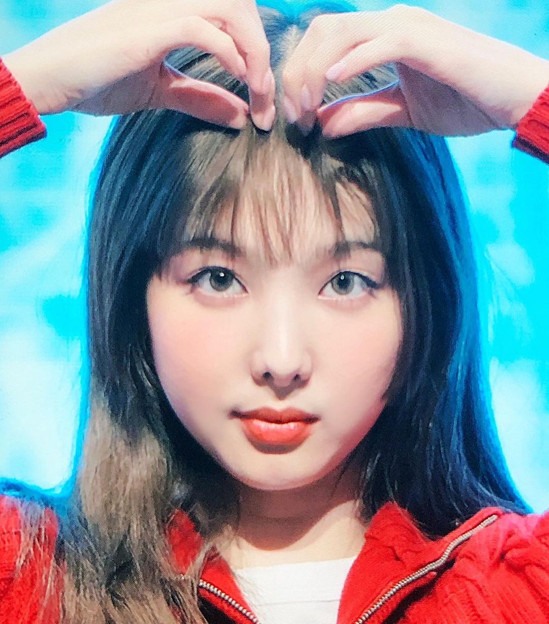 nayeonynyfans1_p_CiOjPUYuqf9_8.jpg