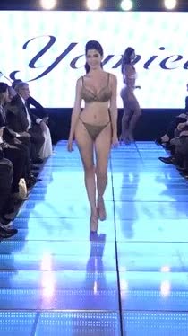 1875b0fc6b302bfb913f9a38ae04265a_1625570398_623.gif