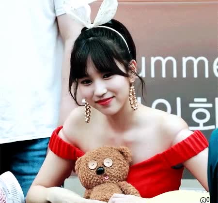 인형이 좋은 트와이스 미나 4.gif