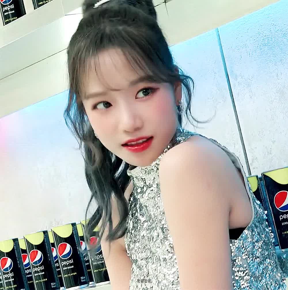 조유리 펩시광고5.gif
