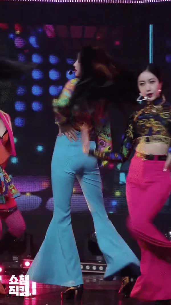3b9c605bc90cba5da5bbb9af62a2d32f_1629433277_1204.gif