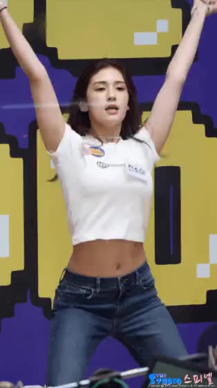 13992216423913304.gif