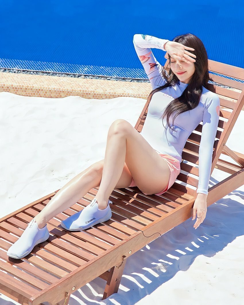 브레이브걸스 배럴 래쉬가드 화보 - 꾸르