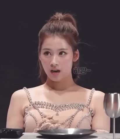 방전된 사나.gif