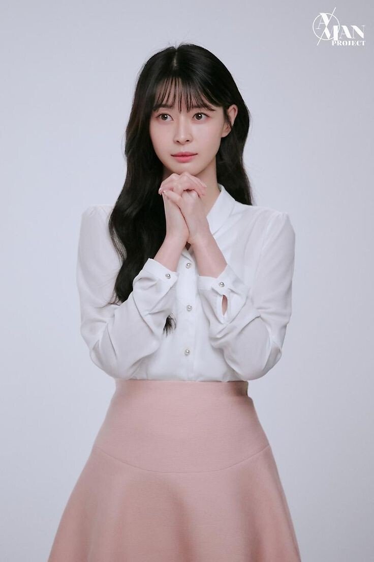 아이돌이라는 직업으로는 담을 수 없었던 권나라 - 꾸르
