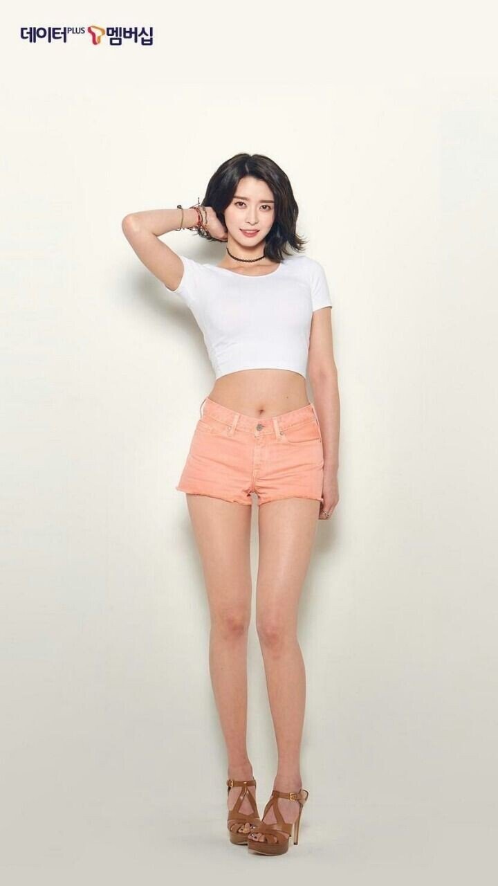 아이돌이라는 직업으로는 담을 수 없었던 권나라 - 꾸르