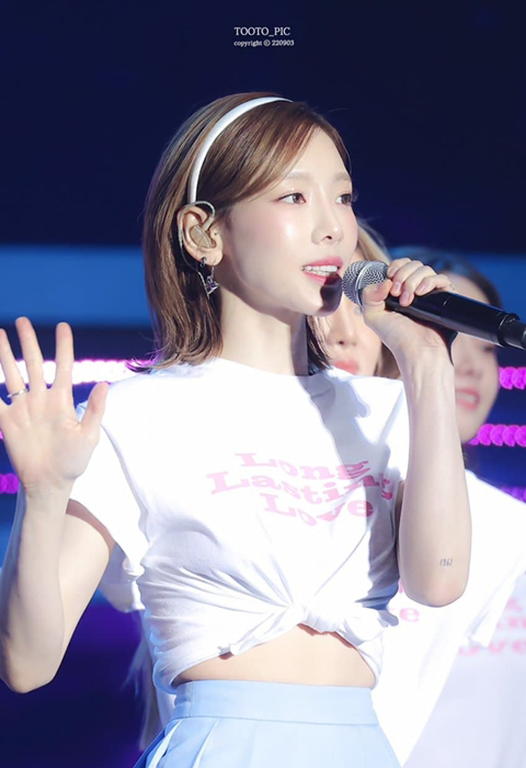 비눗방울 하나로 팬 조련하는 소녀시대 태연 8.jpg