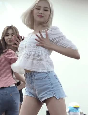 c2fd11f2b388f25b2ad55a20453ae85b_1631023780_2723.gif