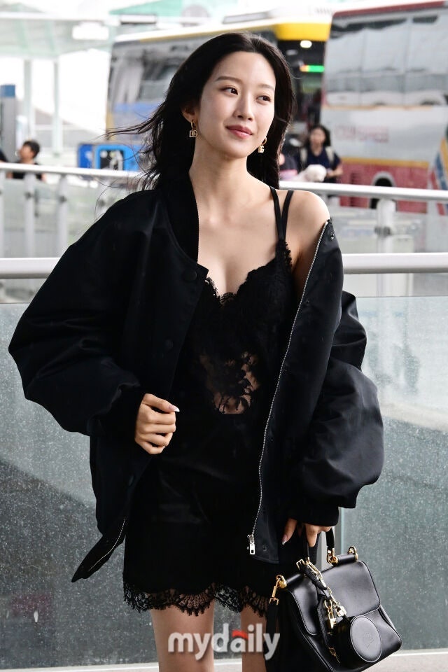 문가영 옷 좀 봐.. (2)