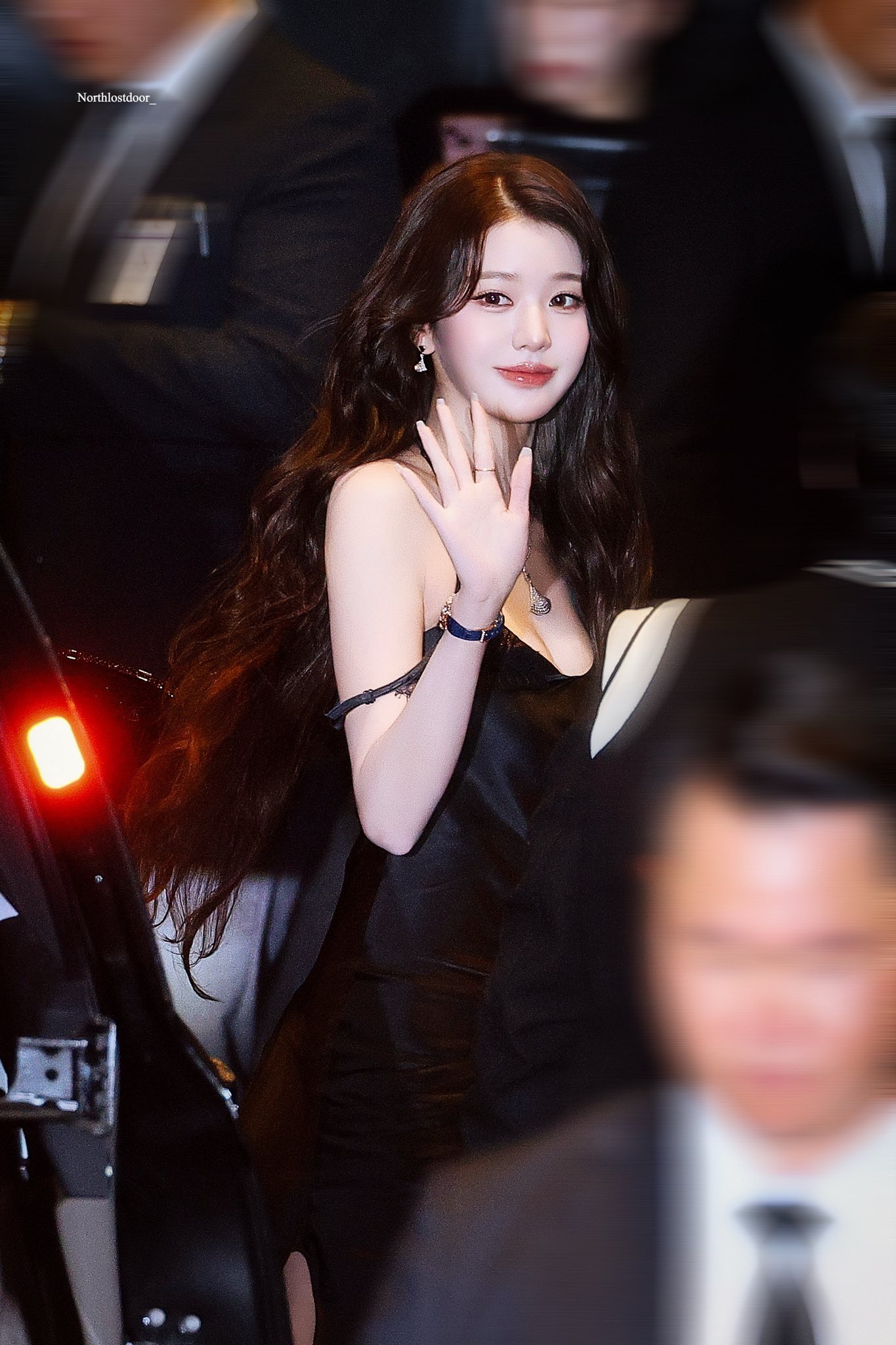 오늘자 더블유코리아 장카설유..................jpg (2)