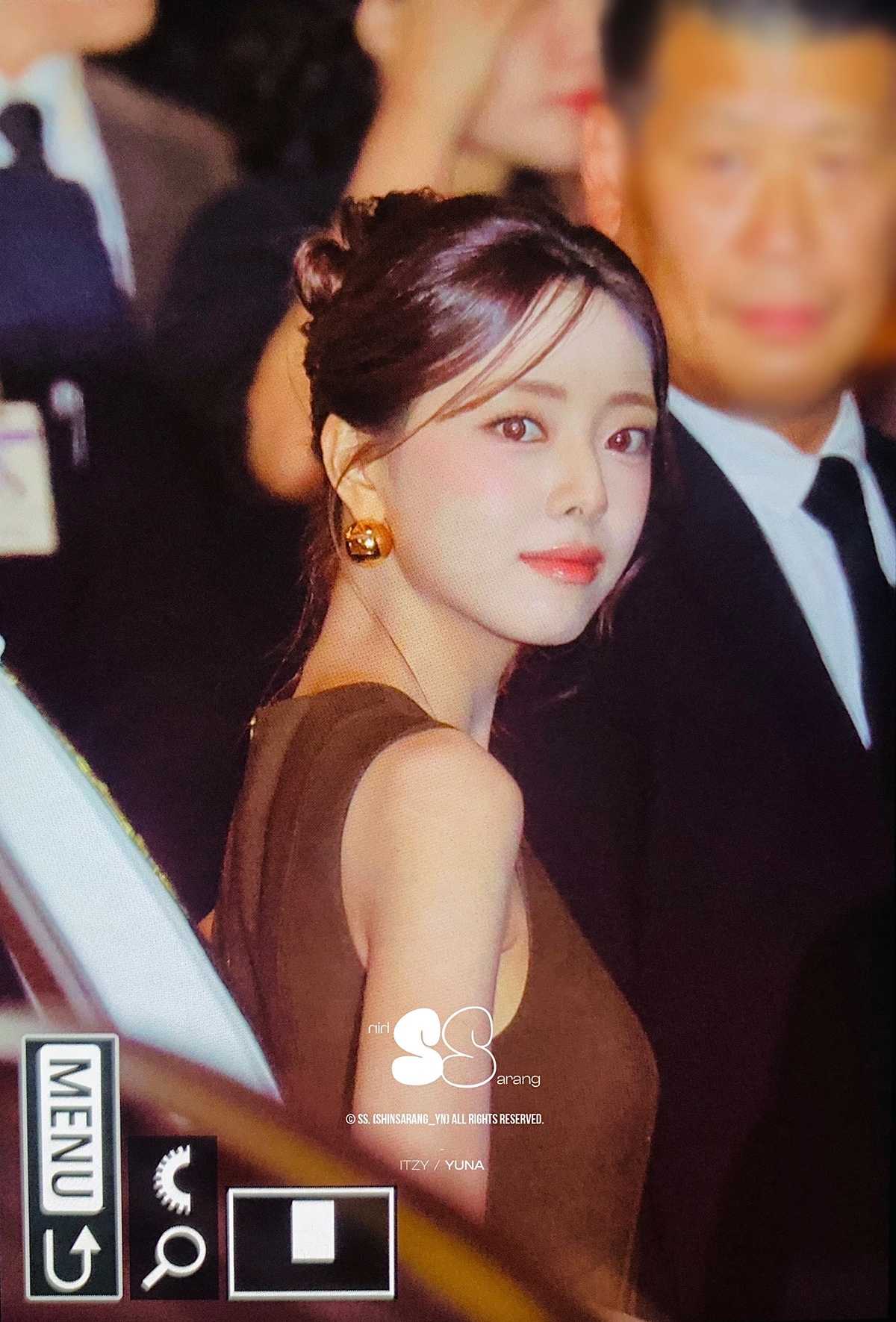 오늘자 더블유코리아 장카설유..................jpg (13)