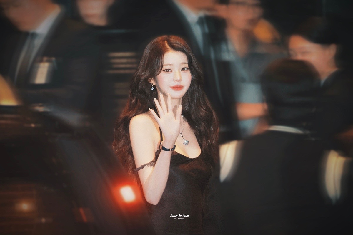 오늘자 더블유코리아 장카설유..................jpg (3)