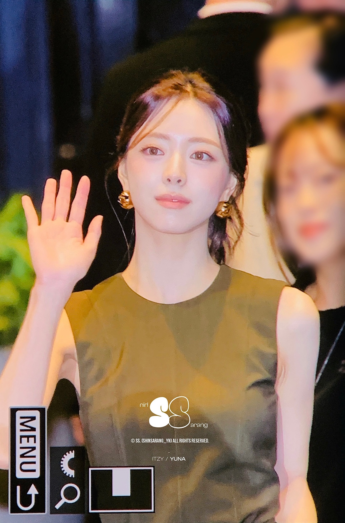 오늘자 더블유코리아 장카설유..................jpg (14)