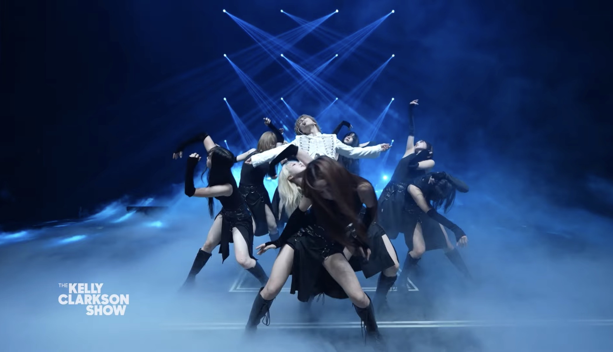 켈리 클락슨 쇼 출연한 태민-Veil (1)