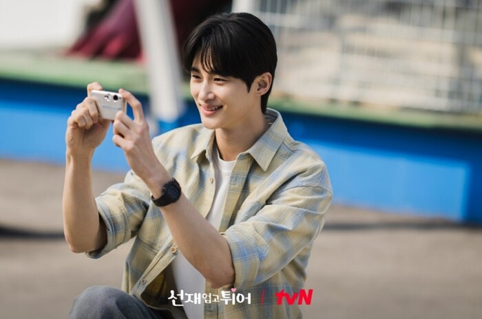 박진영·나홍진·테디·변우석·송혜교…2026년 주목해야 할 엔터테이너들 (4)