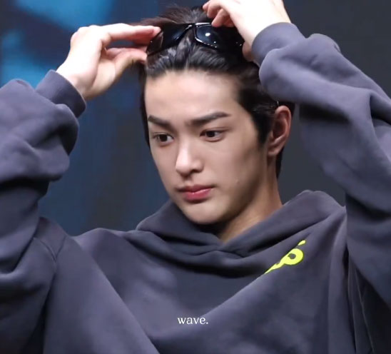 미래가 몹시 기대되는 완성형 비주얼 남돌 (11)