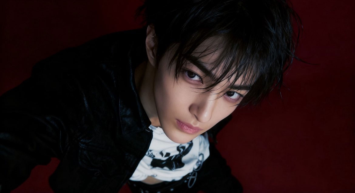 미래가 몹시 기대되는 완성형 비주얼 남돌 (22)