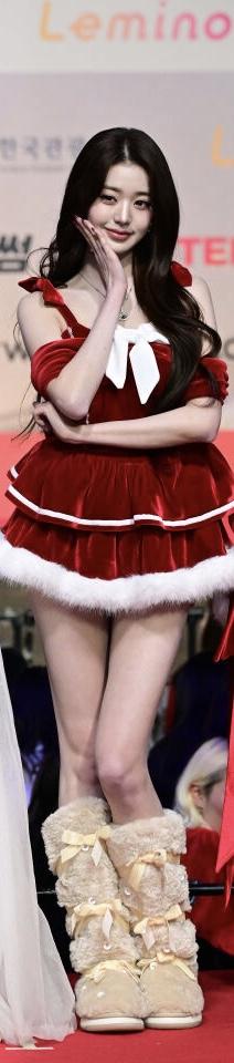 오늘 산타걸 착장 장원영 (2)