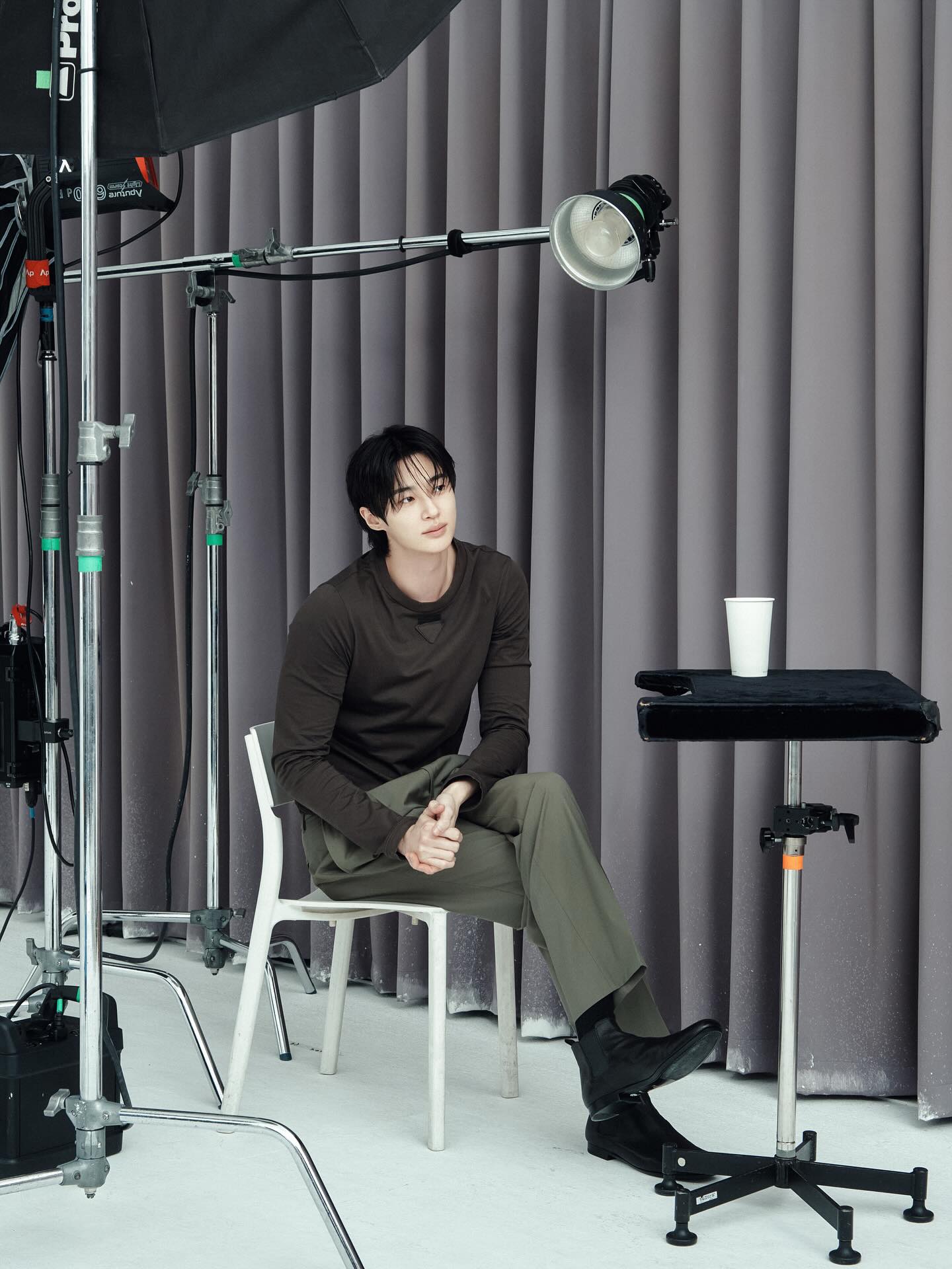 변우석 인스타 프라다 사진 업뎃 (5)