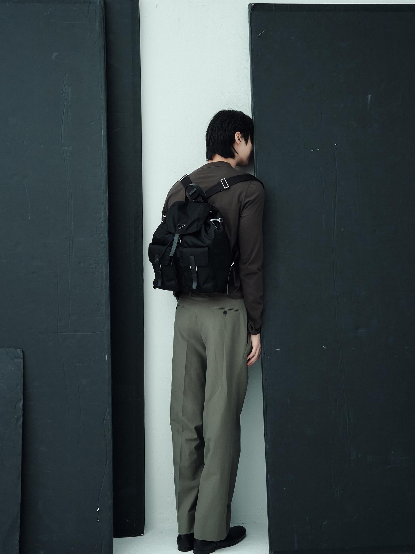 변우석 인스타 프라다 사진 업뎃 (13)