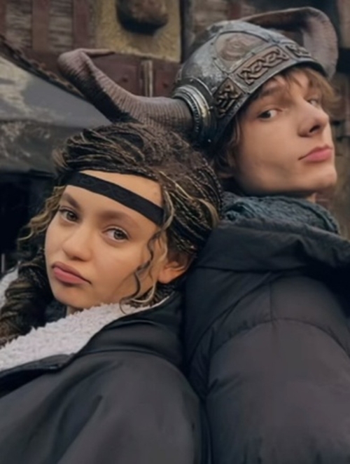 히컵이 항상 투슬리스랑만 다녀야하는 이유 (1)