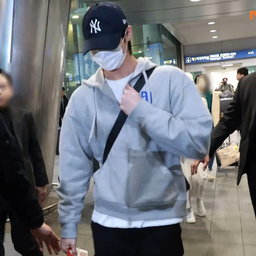 [잡담] 변우석 운동 진짜 열심히 했나봐... | 인스티즈