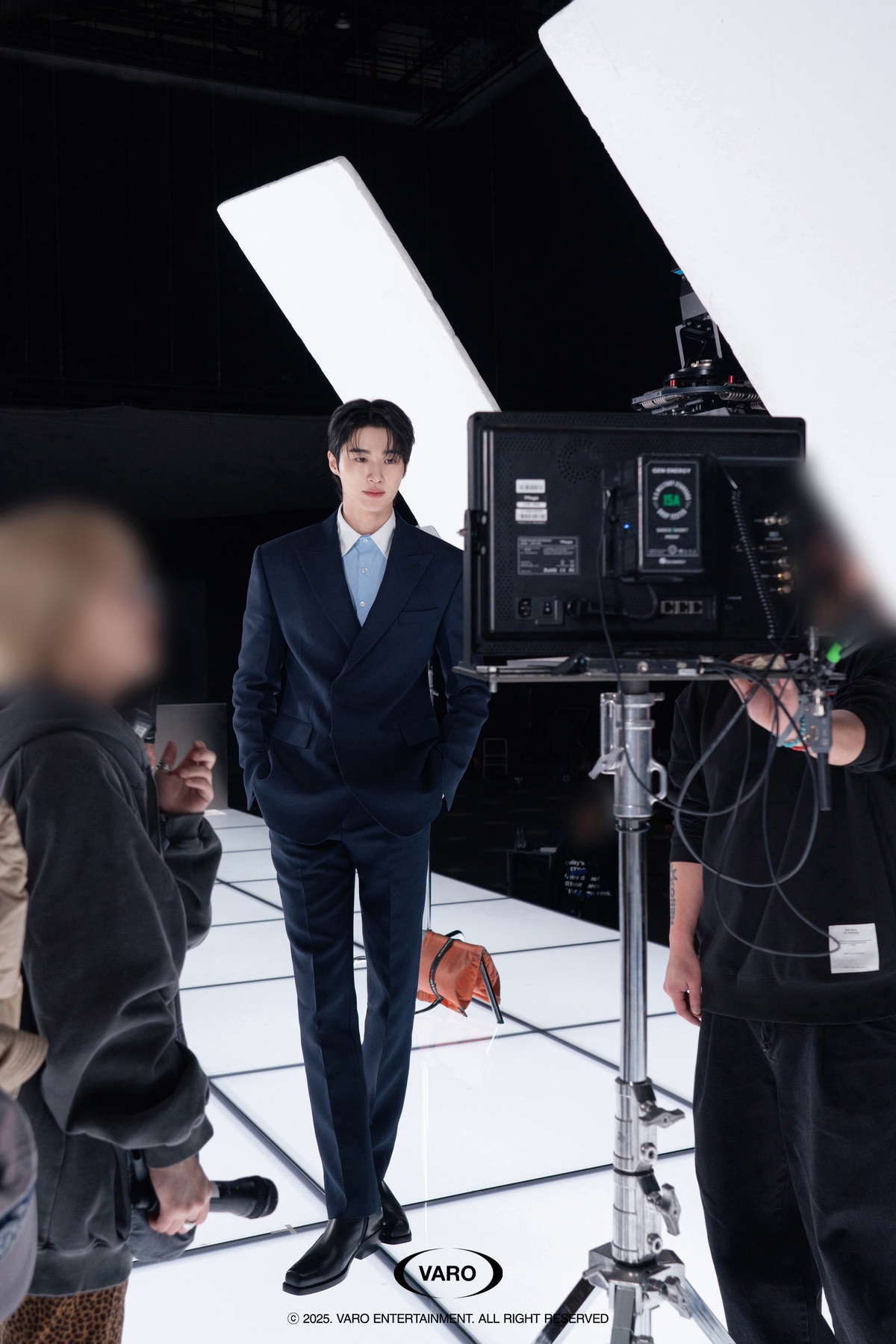 hdsHGQ