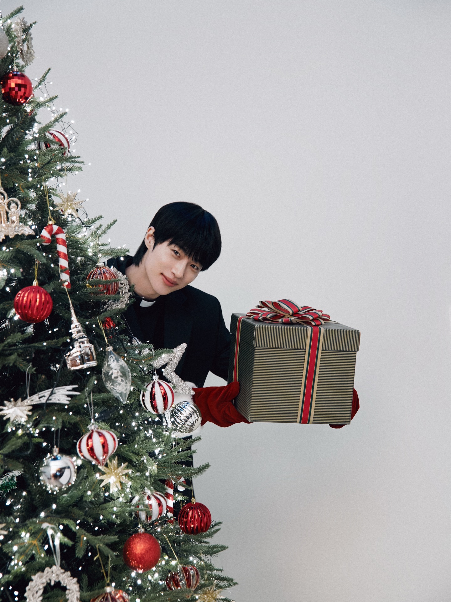 빈첸시오(변우석) 인스타 업뎃🎄🎁 (2)