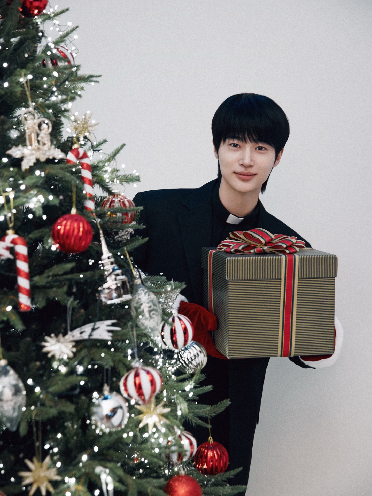 빈첸시오(변우석) 인스타 업뎃🎄🎁 (1)