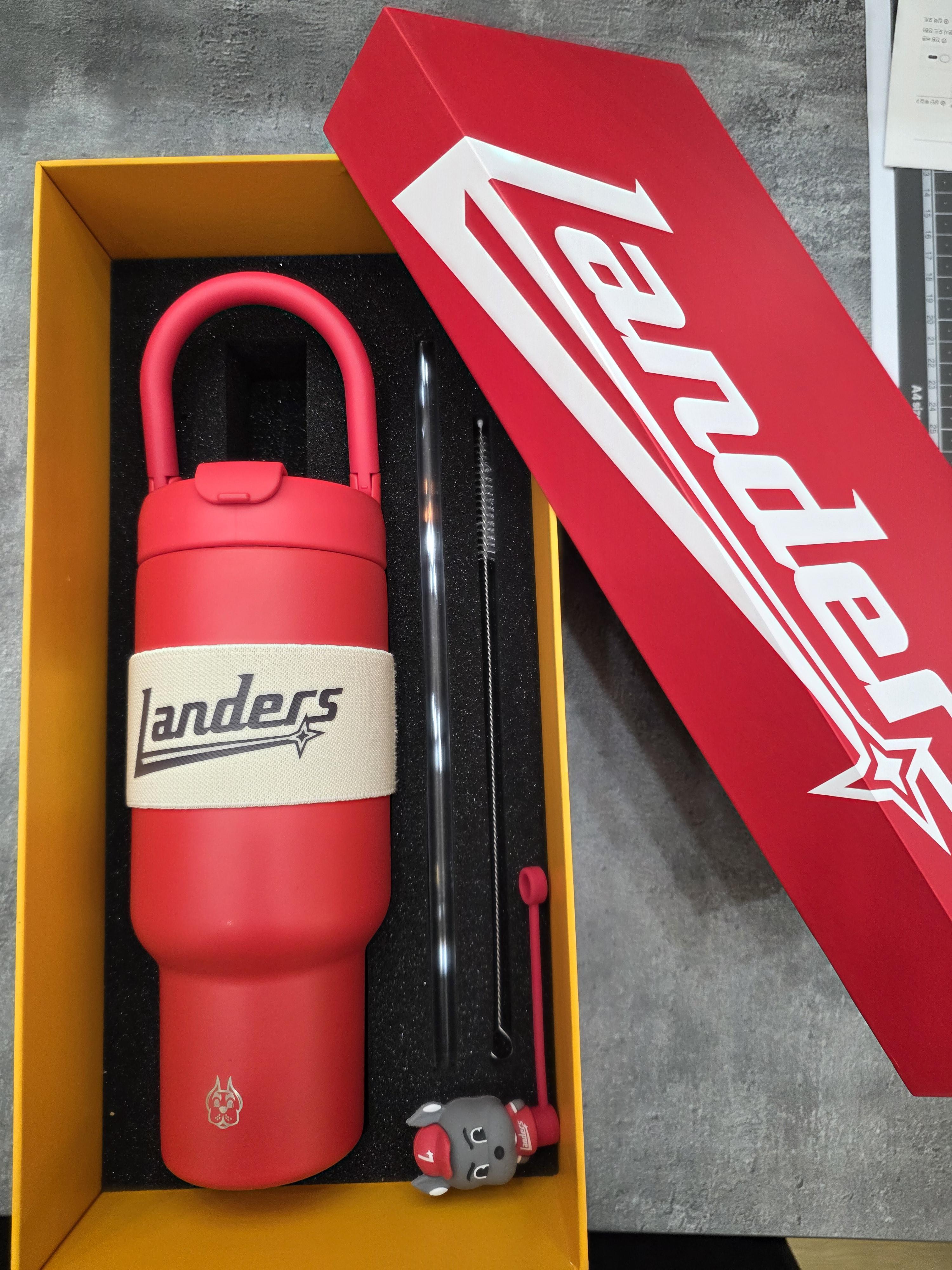 내 슥 랜더스 굿즈 보러와 3번째 사진