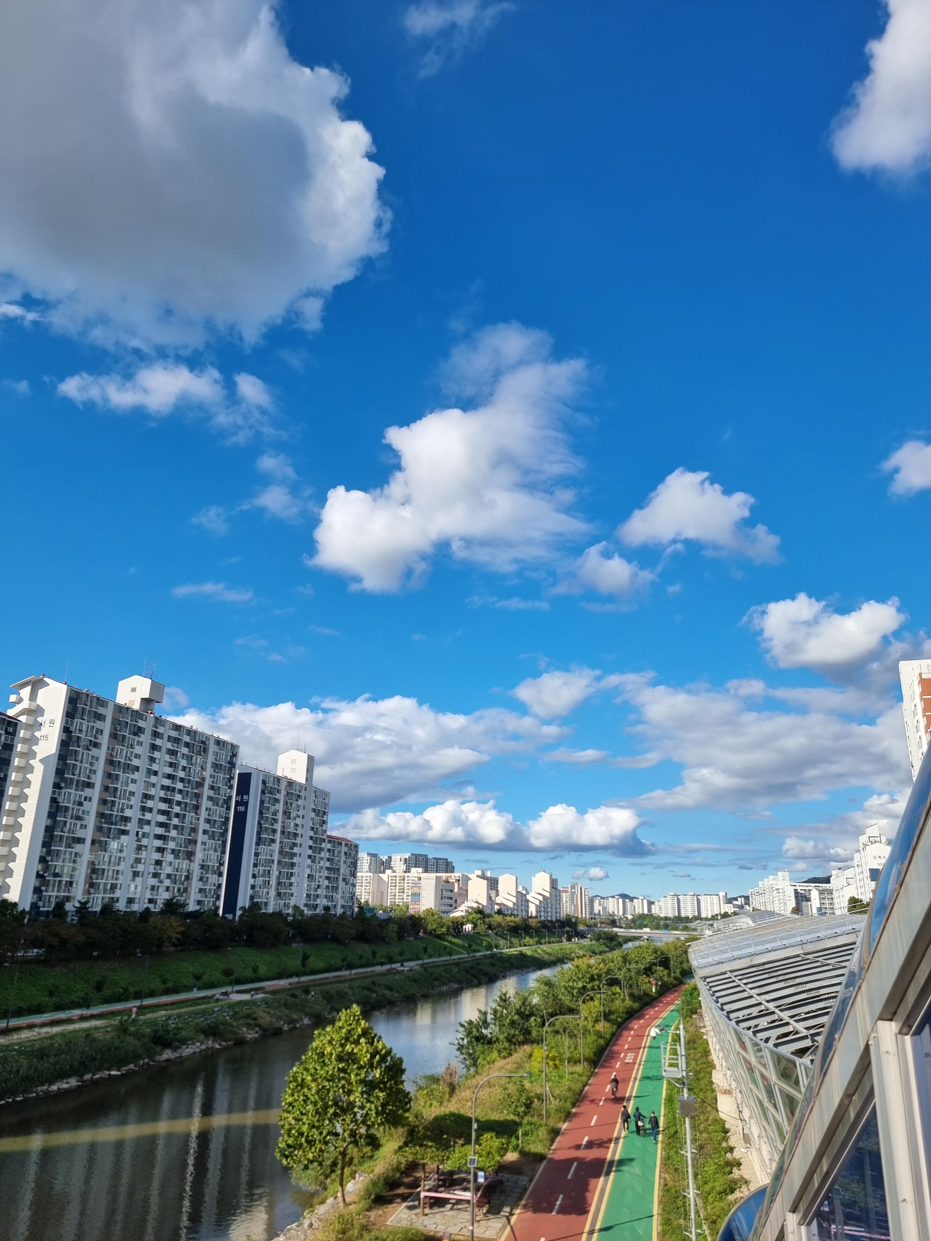 오늘 날씨 좋더라