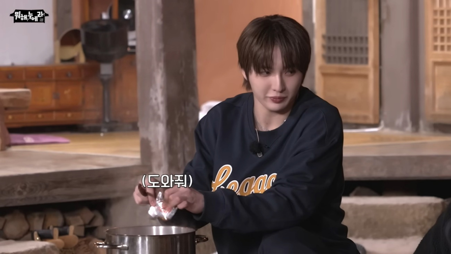 뜻하지 않게 자컨에 어머님 목소리 출연시킨 아이돌 (12)