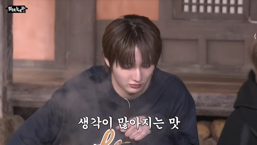 뜻하지 않게 자컨에 어머님 목소리 출연시킨 아이돌 (2)