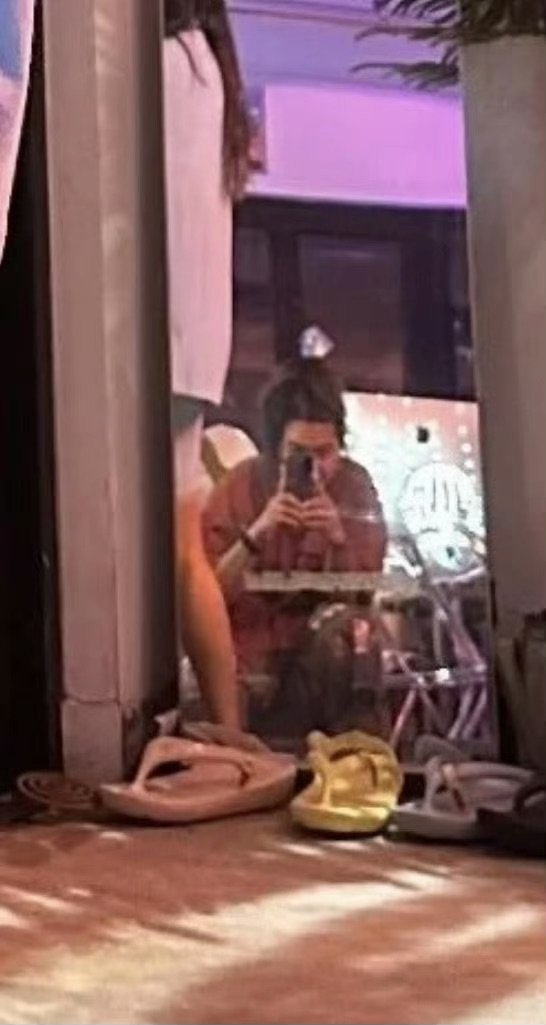 IMG_8159.jpeg 송민호 열애설 이제야 기사 뜨는게 더 신기