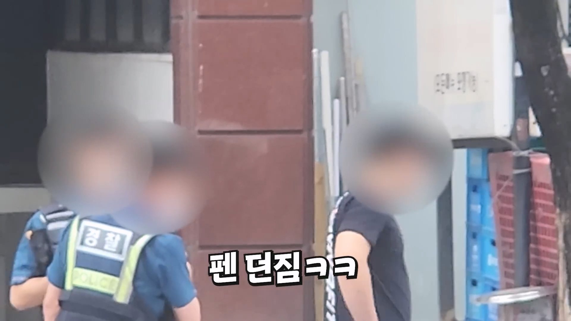 무법 오토바이들의 온상지 대전 [대전4편].mp4_20231006_173950.971.jpg 오늘자 대전경찰 일하는거 보고 답답해 뒤지려는 딸배헌터 근황 ㄷㄷㄷ...JPG
