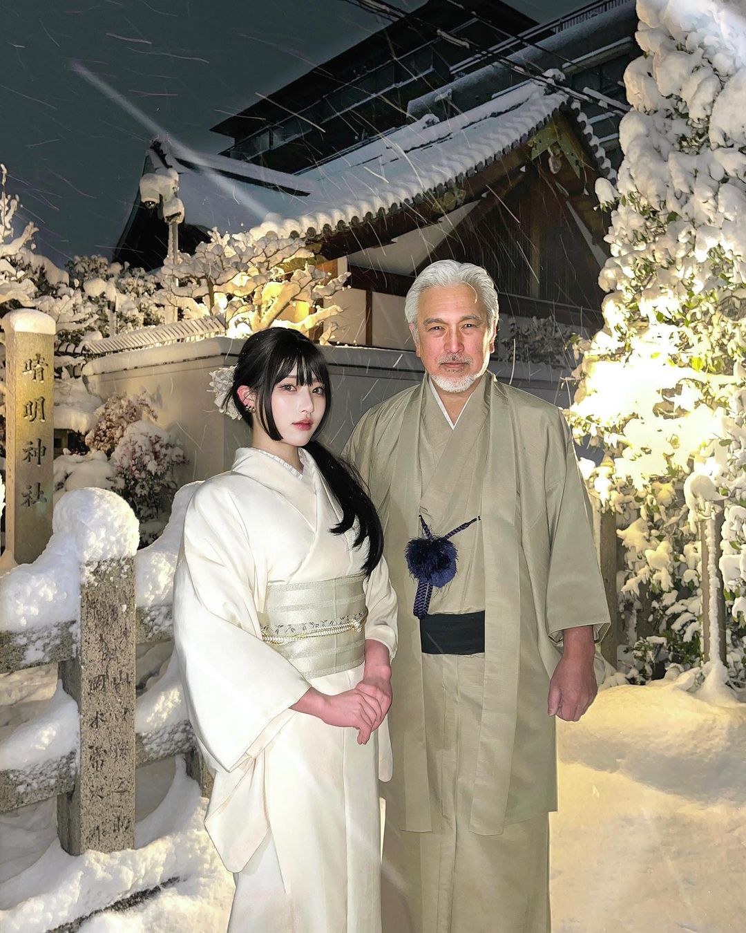 Today is my birthday It snowed a lot☃All spring, summer, autumn and winter pictures are ready! #snow #fashion #japan #makeup.jpg 야쿠자 코스프레하는 부녀.jpg