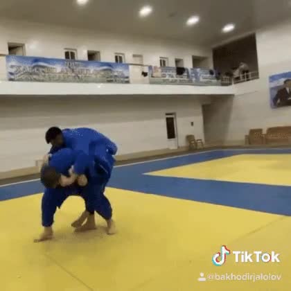 3B32873C-6A16-45DC-97E3-FDFC8D8968FE.gif