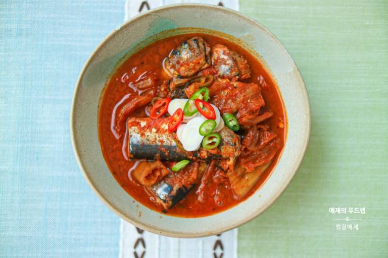 김치찌개의 영원한 난제 | 인스티즈