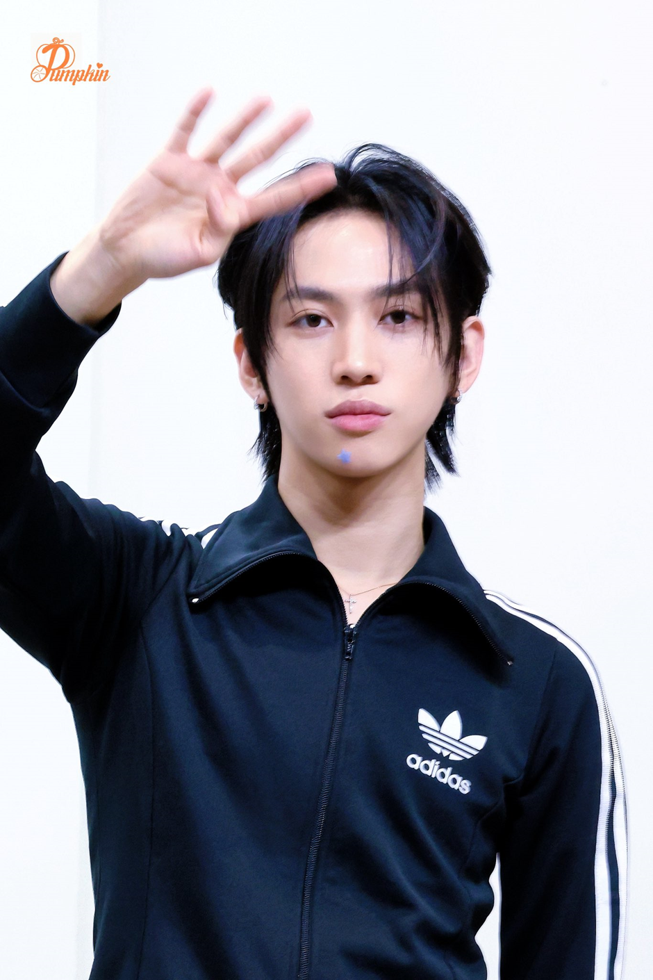 내 기준 신인 남돌 중에서 춤으로 진짜 눈에 뛰는 아이돌 (3)