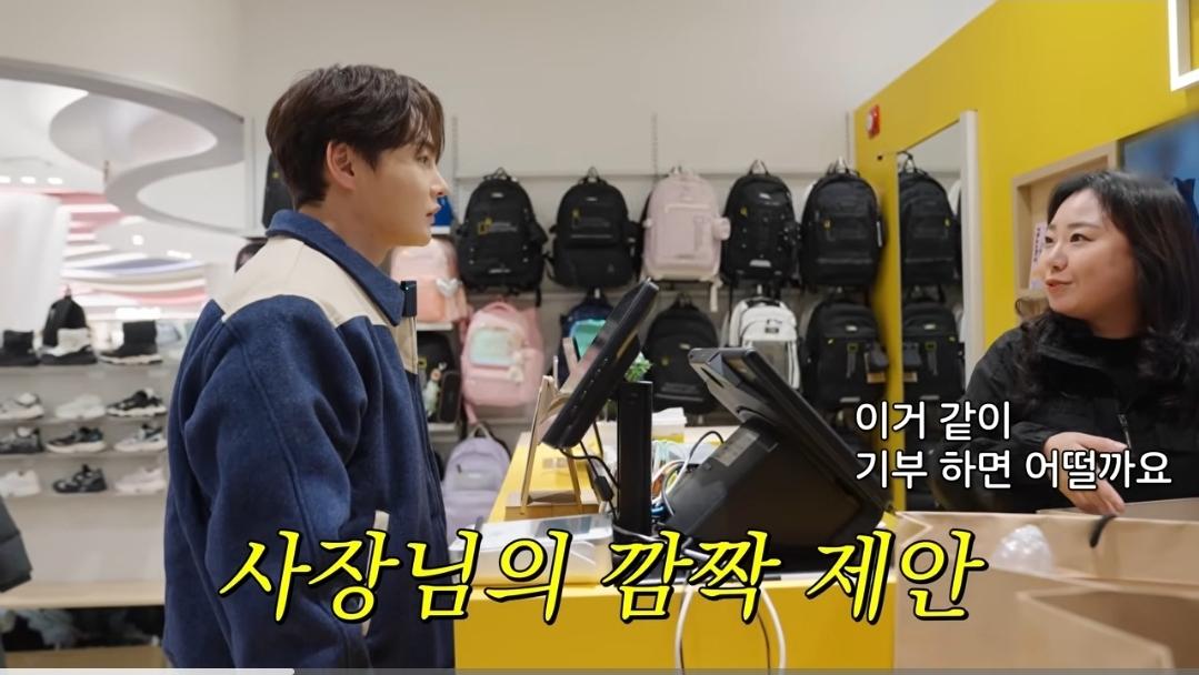 이정도면 거의 산타 아니냐는 가수.jpg 11번째 사진