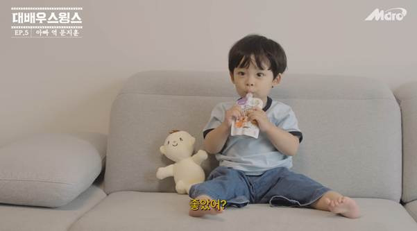 스윙스 유튜브에 출연한 카더가든 아기.jpg | 인스티즈