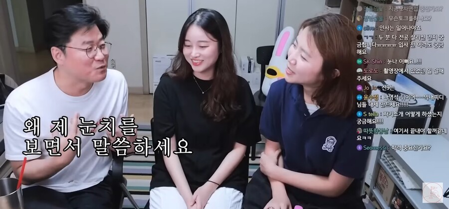 img/23/06/15/188bd809dad55b31d.jpg 자기 후배가 존경하는 사람 김태호 PD라고 하자 나영석 PD 반응 ㄷㄷㄷ.JPG