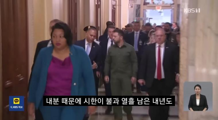 image.png 미국에서 찬밥 신세 당한 젤렌스키.jpg