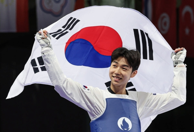 image.png "직원 아들이 태권도 금메달" 회사 들썩…6000만원 쐈다