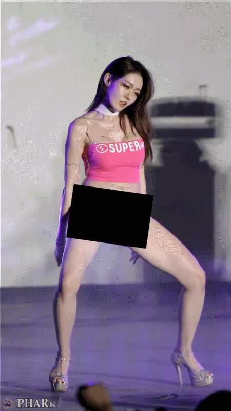 33462801-AEAA-4A9B-9C1D-3022B7DD36E8.gif
