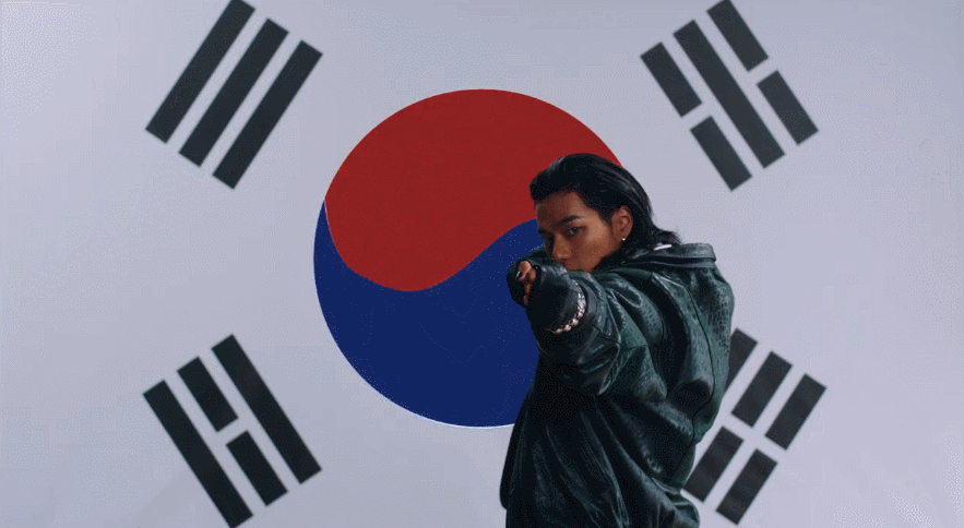 미감 느좋이라는 오늘 공개된 타잔 솔로곡 뮤비.gif (1)