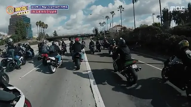 16923984881283