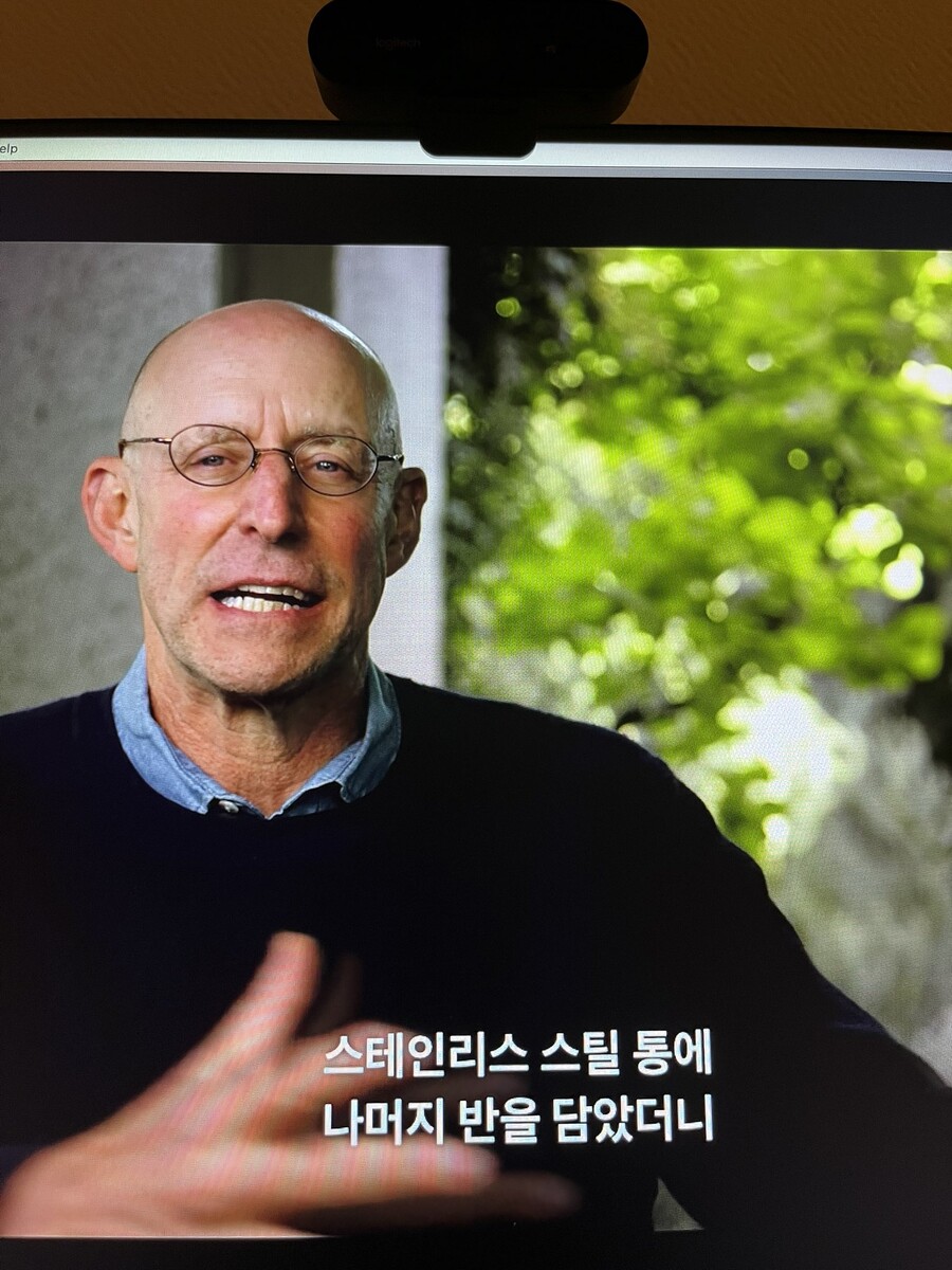 img/23/08/18/18a06c4b9605122de.jpeg 낡고 더러운 나무통으로 치즈를 만들다가 정부에게 제지당한 수녀님 ㄷㄷ..JPG